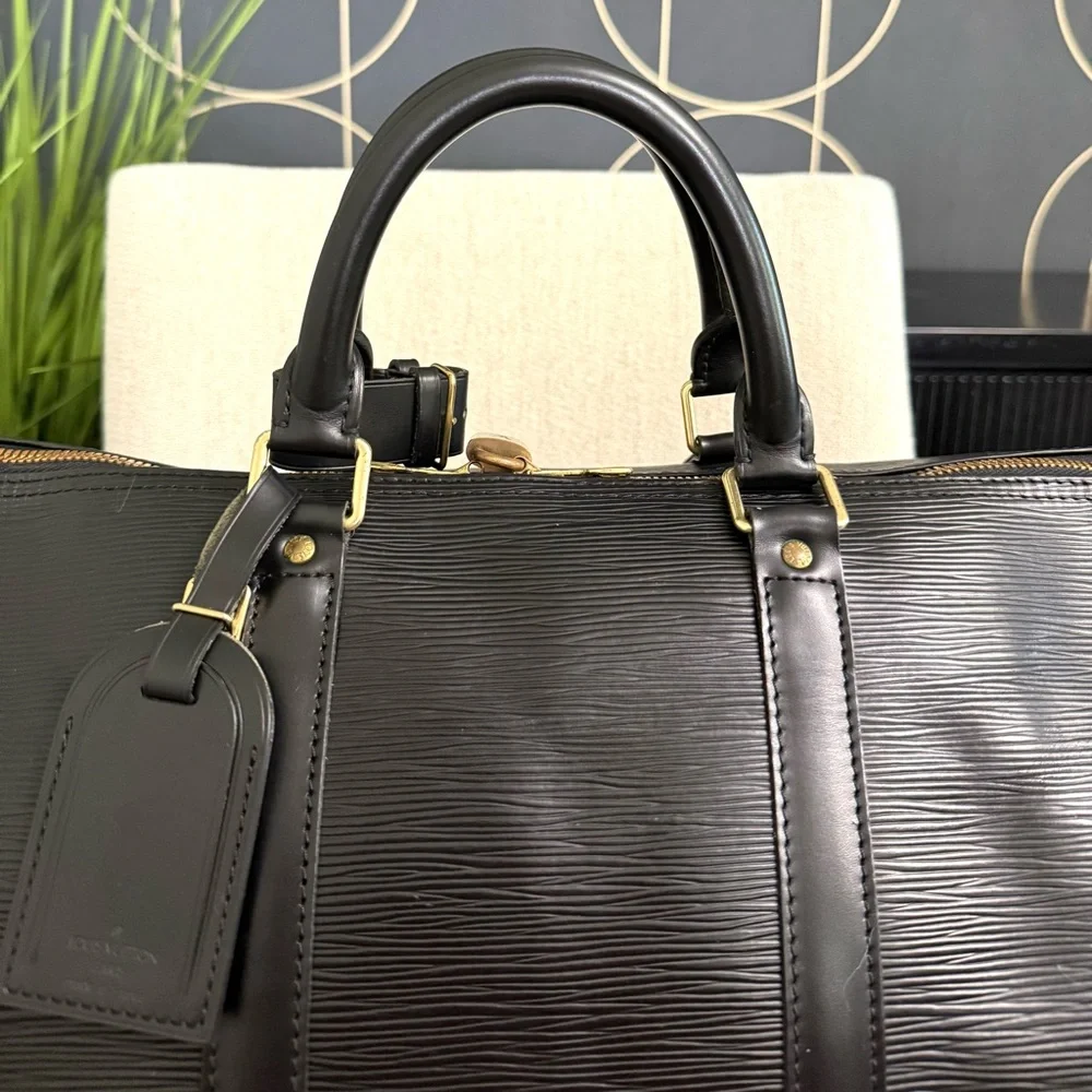Authentic Louis Vuitton unisex Keepall 55 bag black Epi leather - Picture 5 of 16
